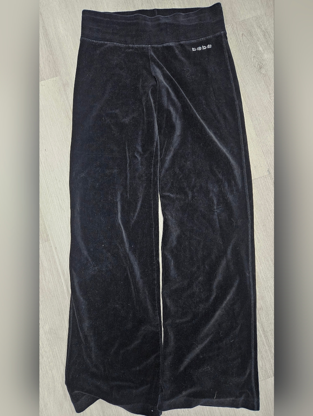 bebe Black Velour Pants with Bling Logo Tag Rhinestone Sweats Bebe Sweatpants M